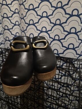 FRAME Le Ione Black Leather Wooden Wedge Clogs - Size 37 (US 7)